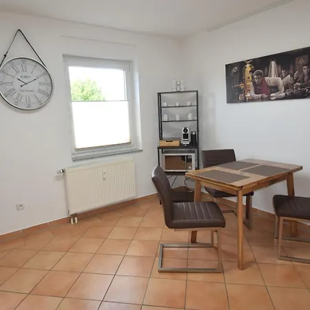 Apartment Bliss Place - 1r Premium - Kingsize Bett, Smart Tv, Küche, Balkon, Waschkeller Magdeburg