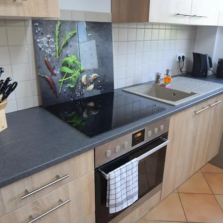 Apartamento Bliss Place - 1r Premium - Kingsize Bett, Smart Tv, Küche, Balkon, Waschkeller *