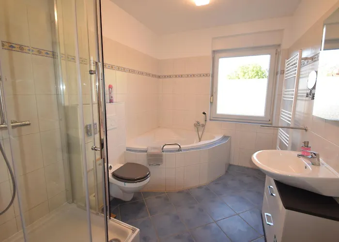 Bliss Place - 1r Premium - Kingsize Bett, Smart Tv, Kueche, Balkon, Waschkeller Magdeburg